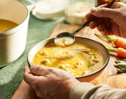 Sopa de legumes e dumplings